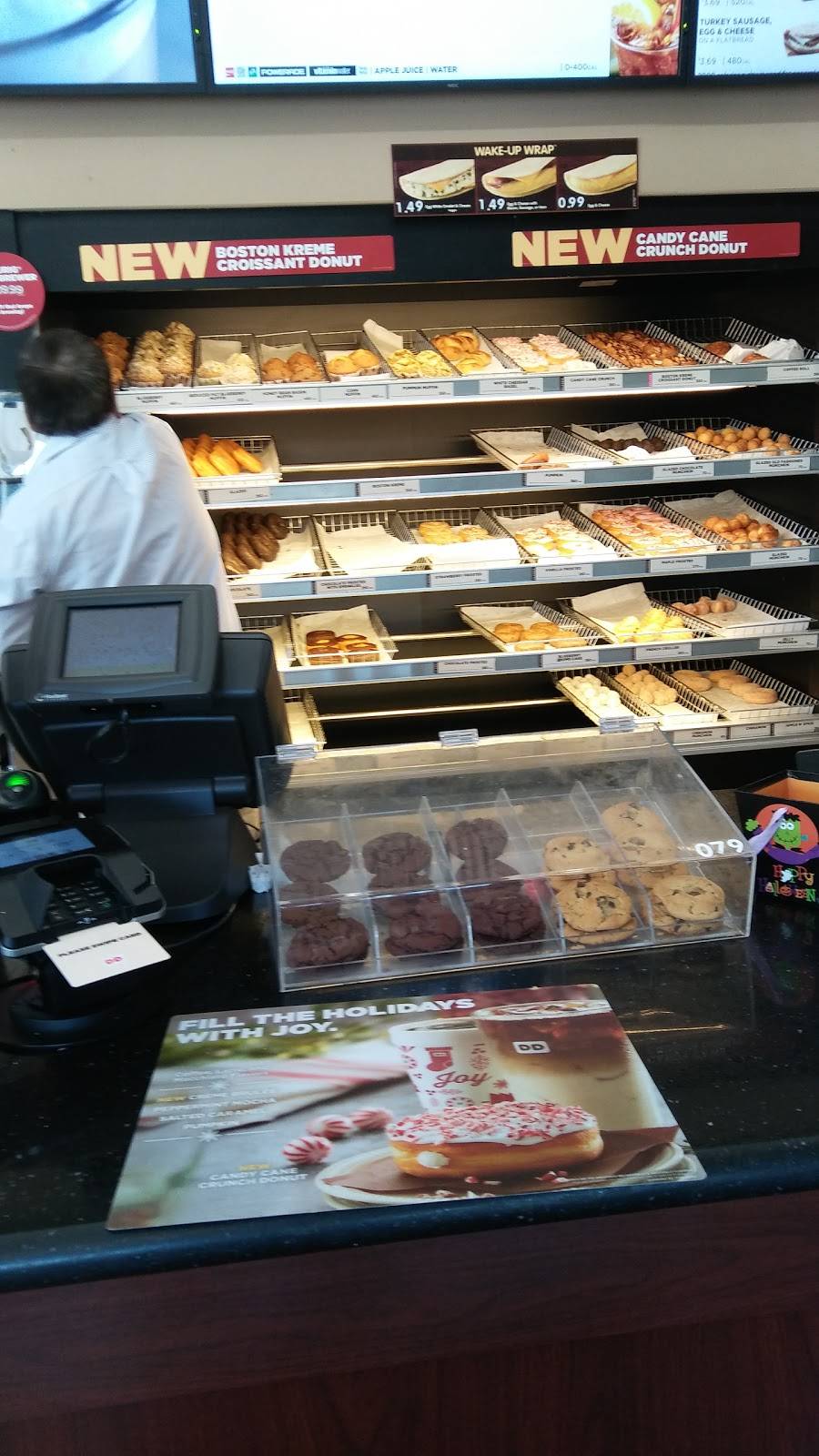 Dunkin Donuts | cafe | 3512 E Hillsborough Ave, Tampa, FL 33610, USA | 8132314350 OR +1 813-231-4350