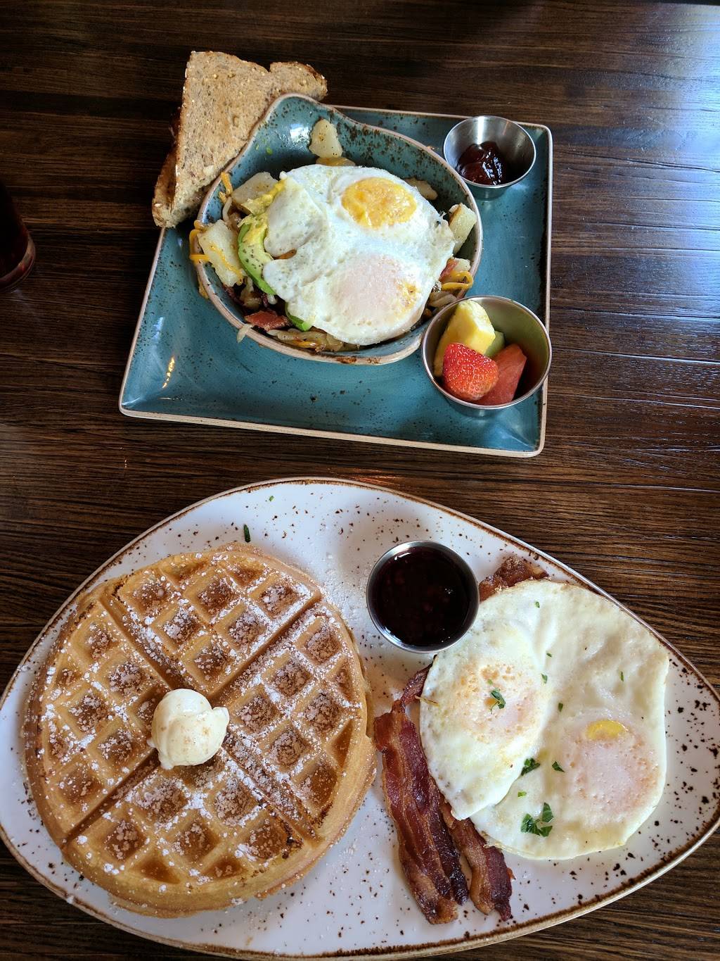 First Watch - N. Black Canyon Hwy | restaurant | 9645 N Black Canyon Hwy, Phoenix, AZ 85021, USA | 6029433232 OR +1 602-943-3232