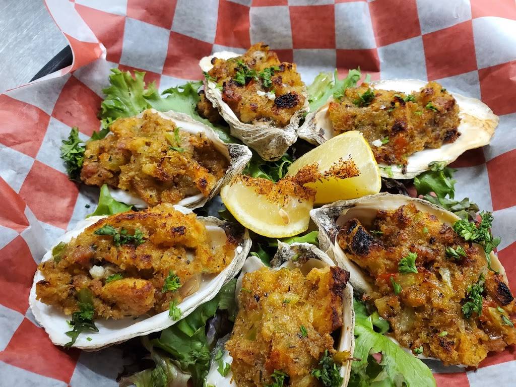 The Stolen Coin Oyster Bar & Bistro | restaurant | 110 S Main St, Gainesboro, TN 38562, USA | 9312682646 OR +1 931-268-2646