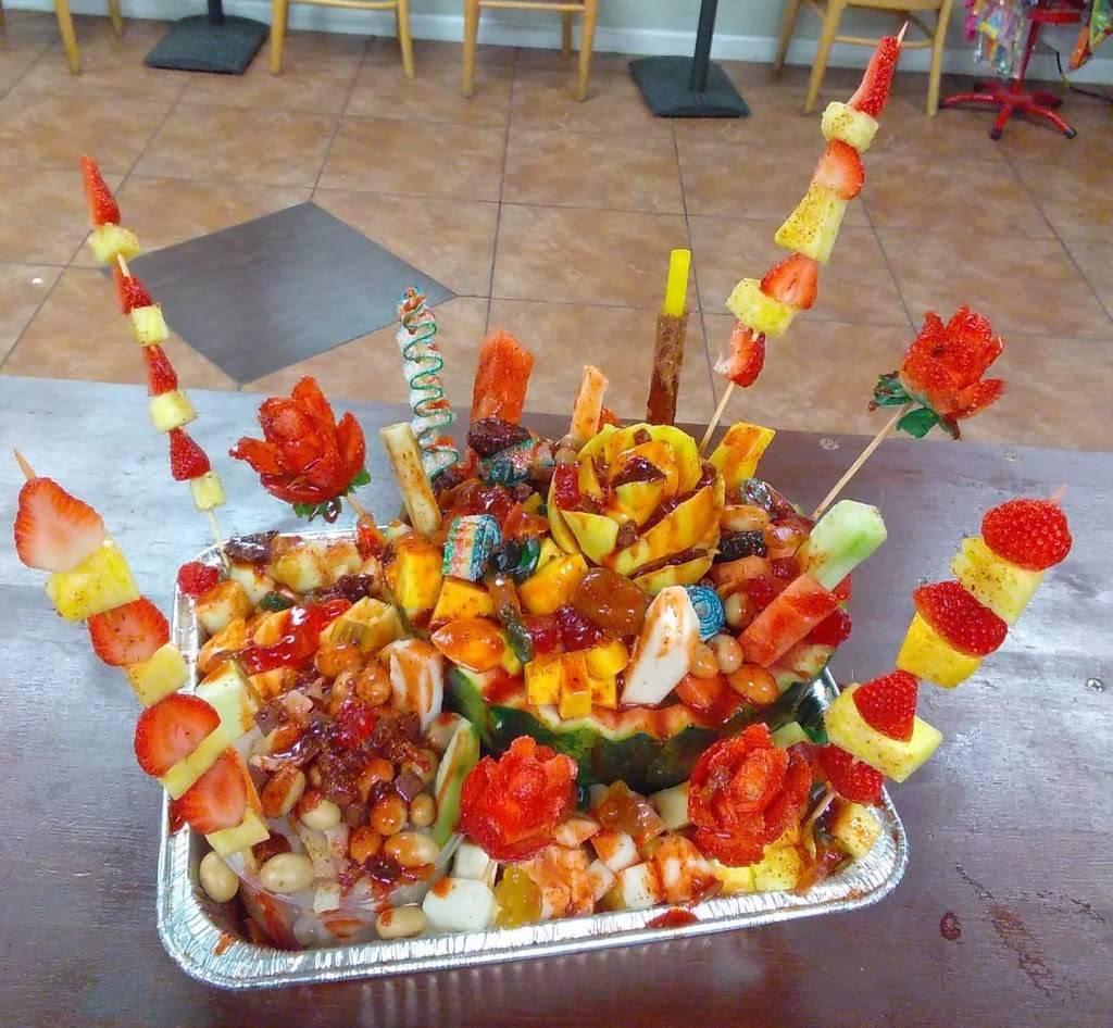 Yolis Snacks | restaurant | 8584 S Mendocino Ave, Parlier, CA 93648, USA | 5597256245 OR +1 559-725-6245