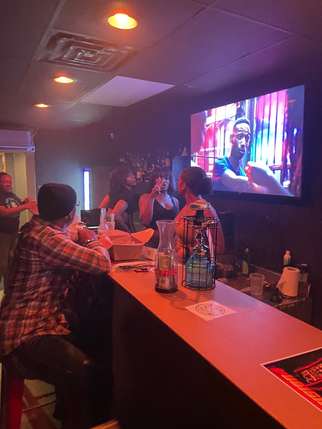 Blo Hookah Lounge | restaurant | Victory West Shopping Center, 2878 Airline Blvd, Portsmouth, VA 23701, USA | 7579566738 OR +1 757-956-6738