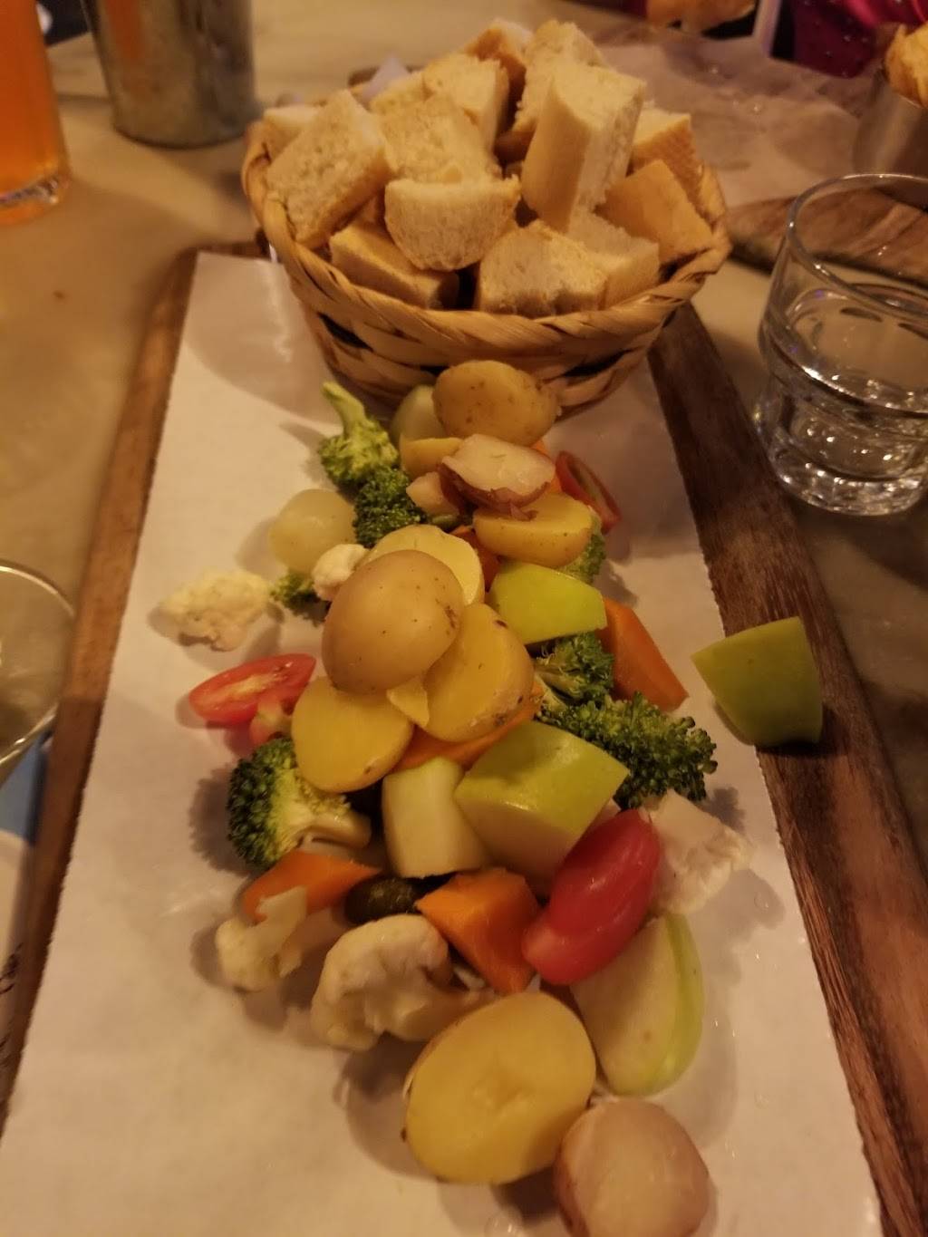 The Cheese Course | restaurant | 1679 Market St, Weston, FL 33326, USA | 9543848183 OR +1 954-384-8183