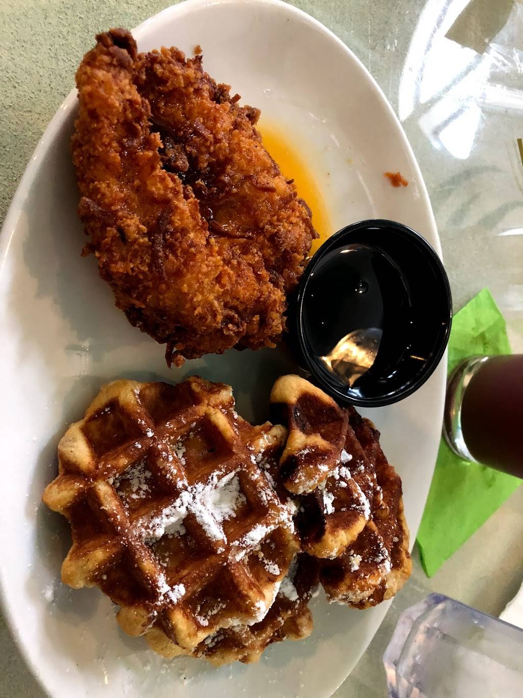 Flamingo Row | restaurant | 2640 Perkins Creek Dr, Paducah, KY 42001, USA | 2704420460 OR +1 270-442-0460