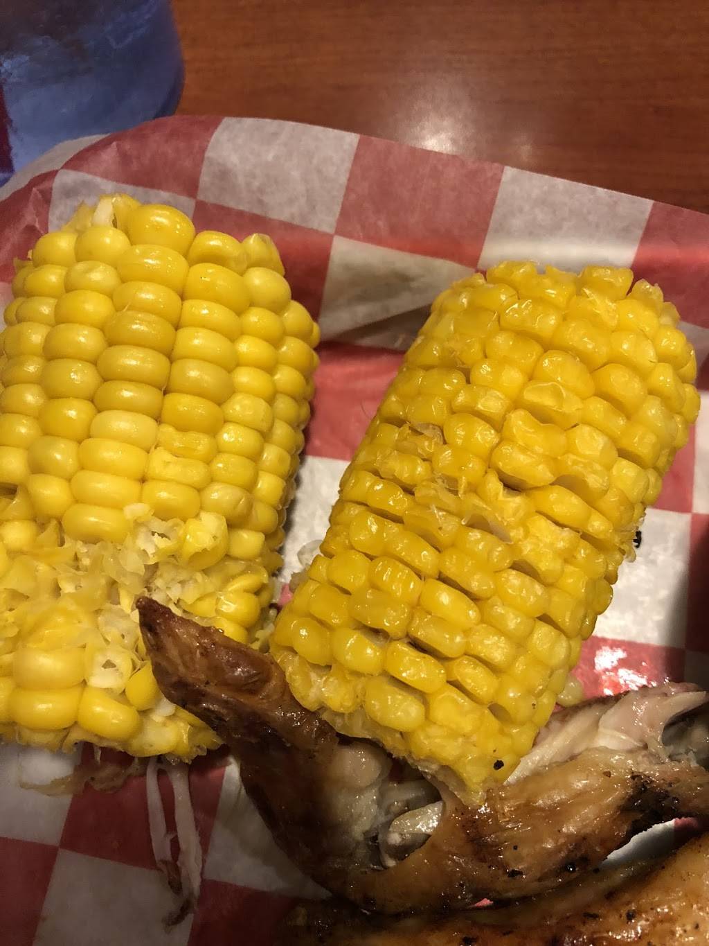 Famous Daves Bar-B-Que | restaurant | 2581 Packerland Dr, Green Bay, WI 54313, USA | 9208571267 OR +1 920-857-1267