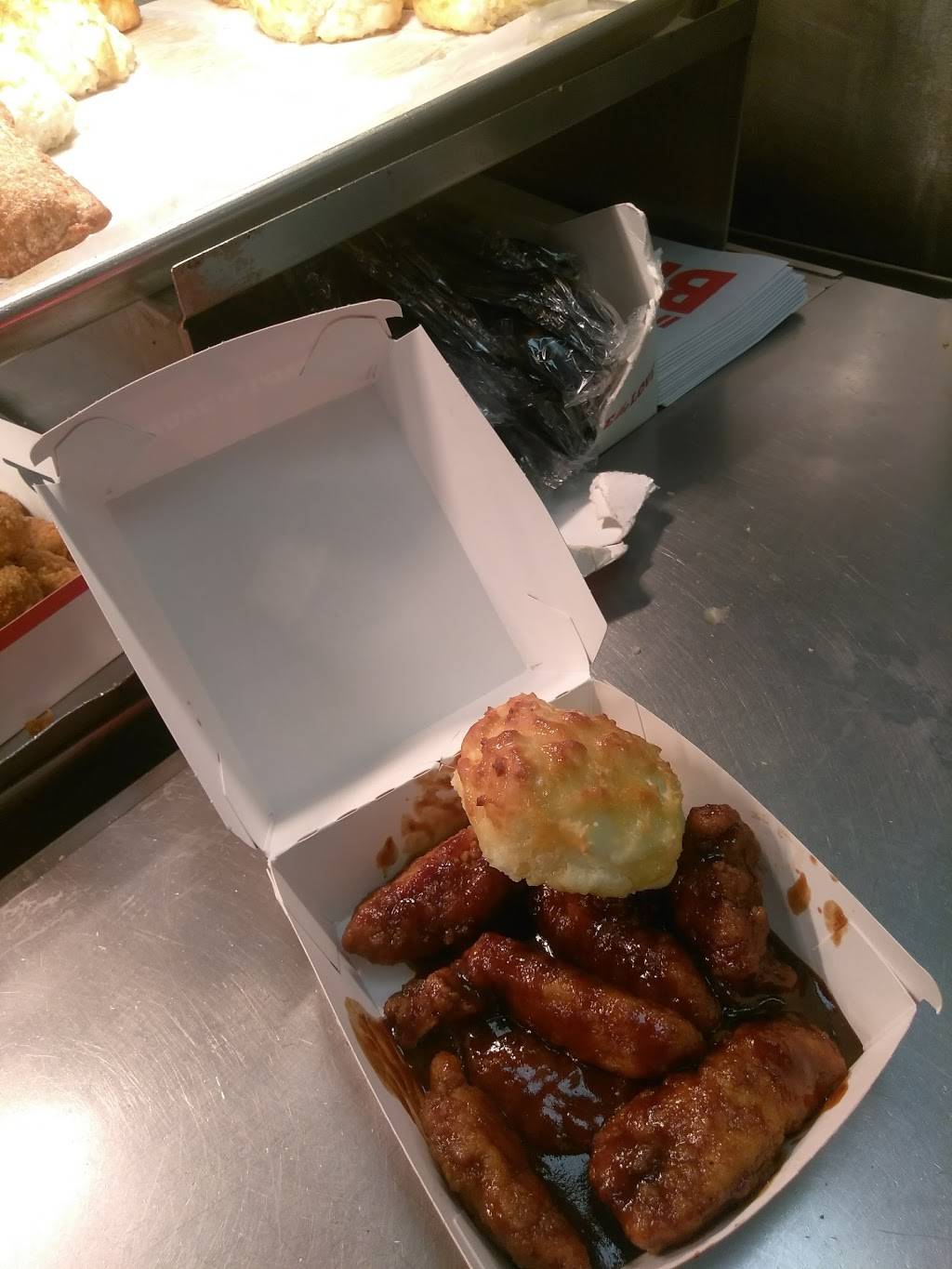 Churchs Chicken | restaurant | 3816 Brainerd Rd, Chattanooga, TN 37411, USA | 4236223501 OR +1 423-622-3501