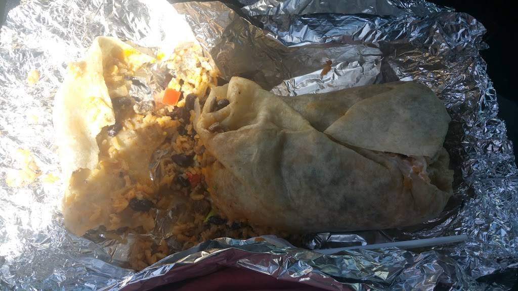 Las Palmas | restaurant | 5251 3rd St, San Francisco, CA 94124, USA | 4158222340 OR +1 415-822-2340