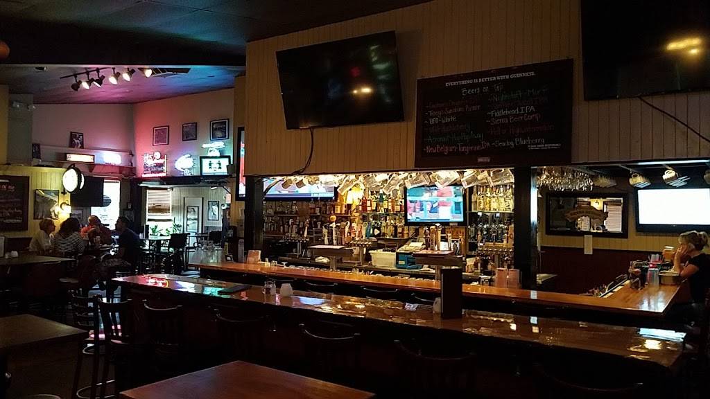 Culpeppers Pub & Grill | restaurant | 815 Turnpike St, (above the Willows Racquet Club), North Andover, MA 01845, USA | 9787941100 OR +1 978-794-1100