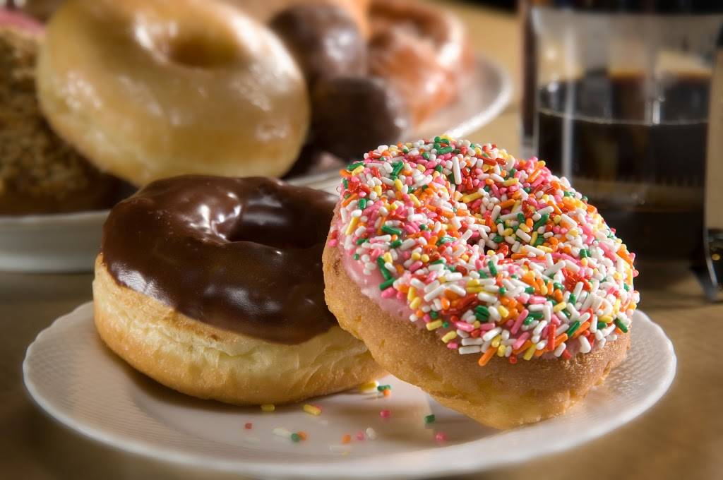LaMars Donuts and Coffee | bakery | 5350 S Santa Fe Dr E, Littleton, CO 80120, USA | 7202831790 OR +1 720-283-1790