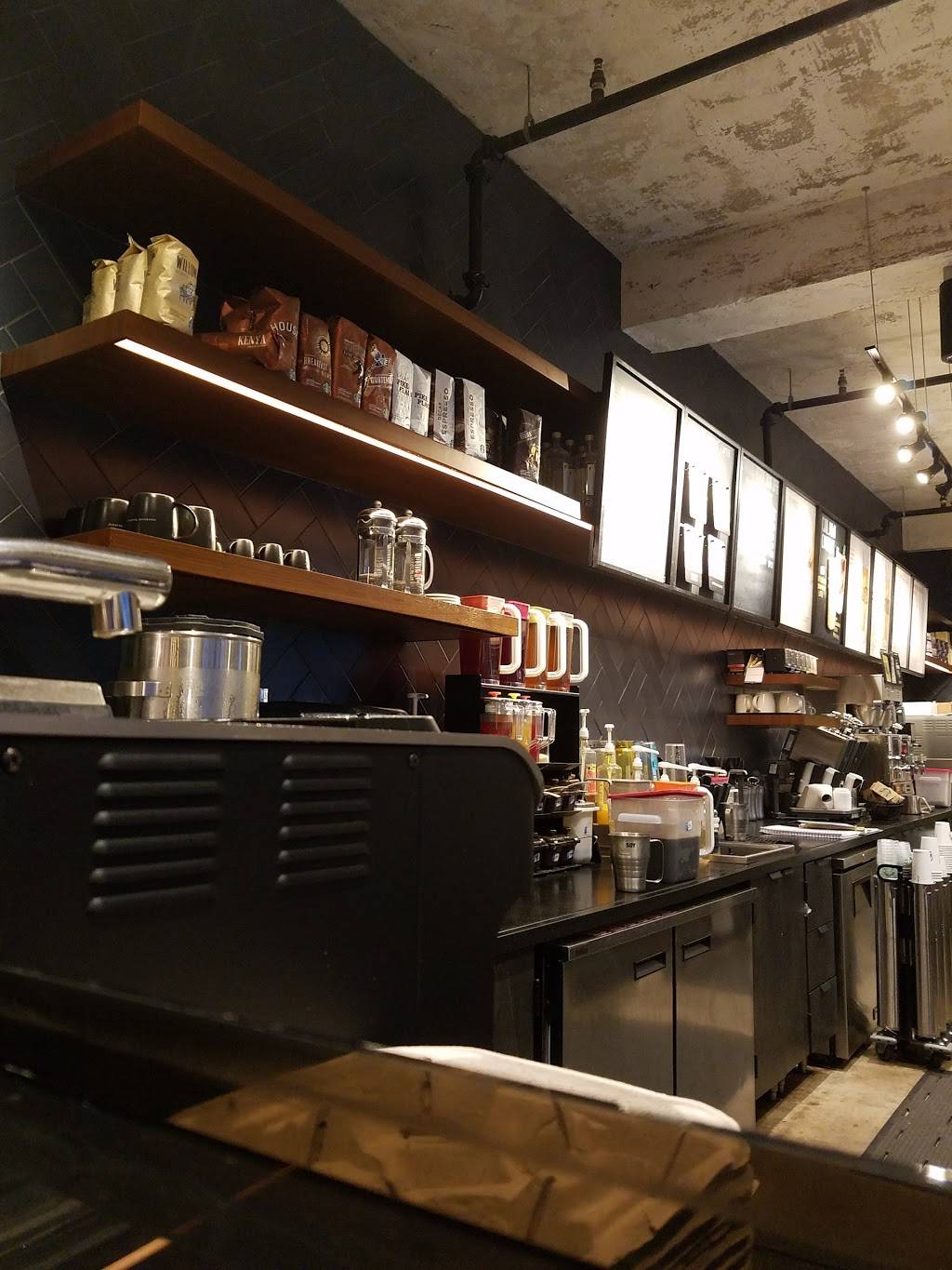 Starbucks | cafe | 711 W 40th St Suite 160, Baltimore, MD 21211, USA | 6672120847 OR +1 667-212-0847