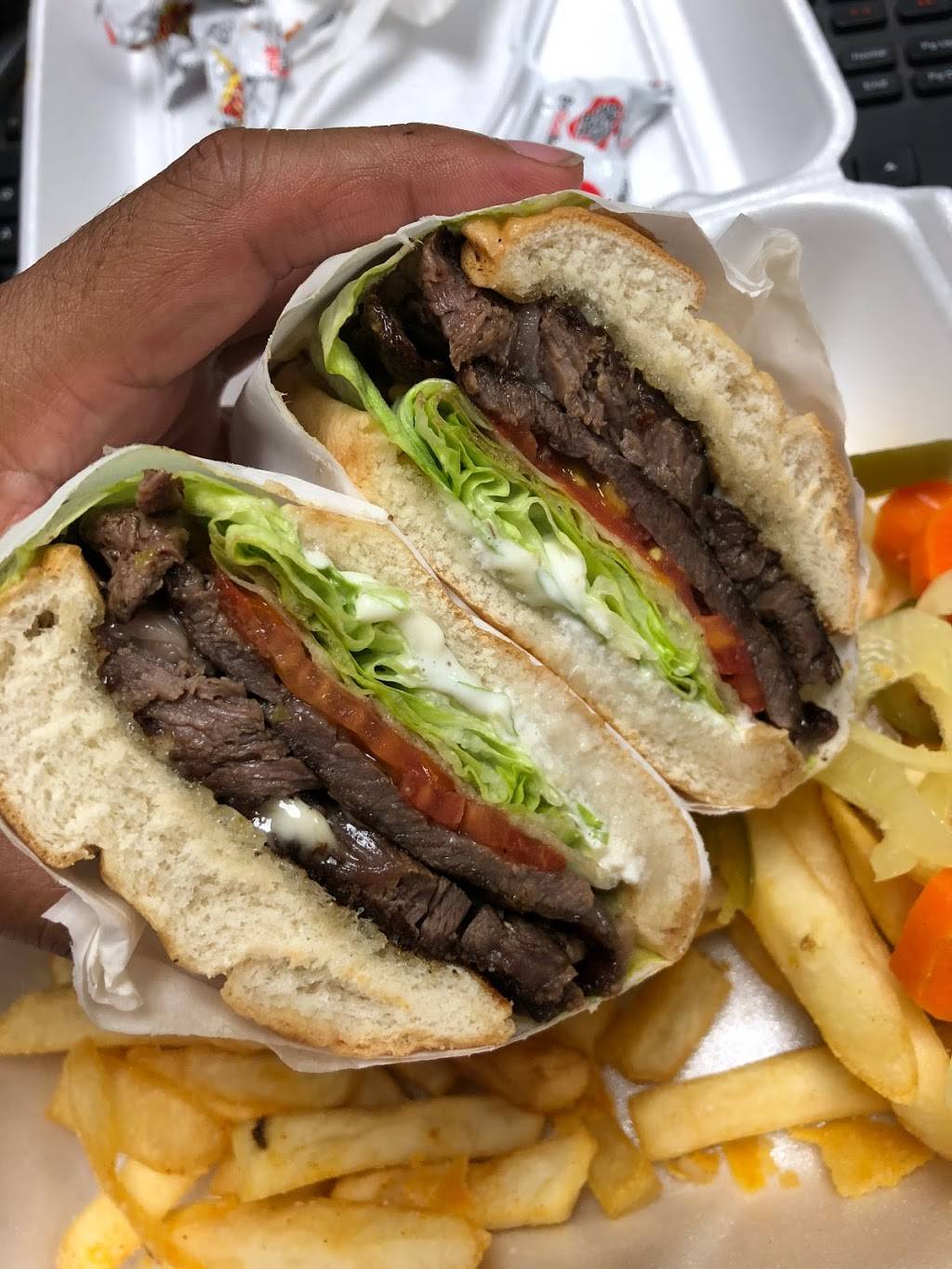 Louis Place Burgers | restaurant | 5990 Atlantic Ave, Long Beach, CA 90805, USA | 5624233511 OR +1 562-423-3511