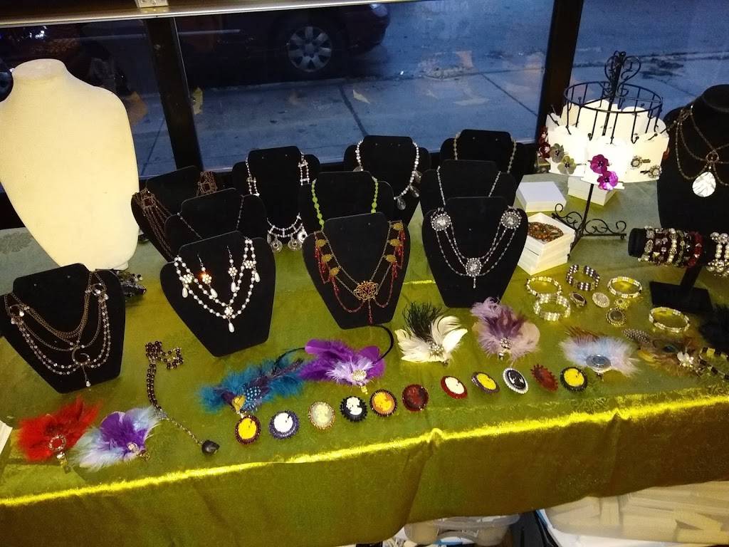 The Reveler | restaurant | 3403 N Damen Ave, Chicago, IL 60618, USA | 7732489523 OR +1 773-248-9523