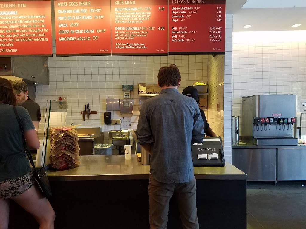 Chipotle Mexican Grill | restaurant | 3271 Lakeshore Ave, Oakland, CA 94610, USA | 5107886900 OR +1 510-788-6900