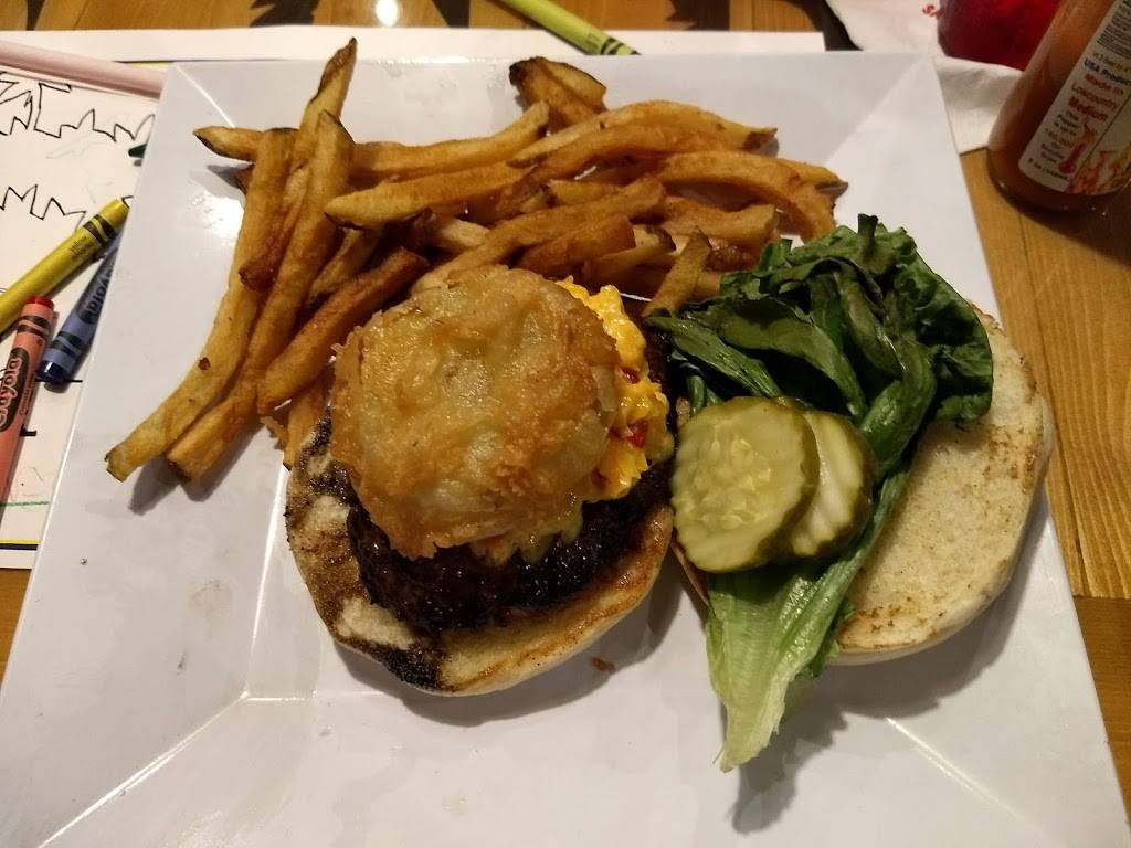 B&D Burgers | restaurant | 11108 Abercorn St, Savannah, GA 31419, USA | 9129278700 OR +1 912-927-8700