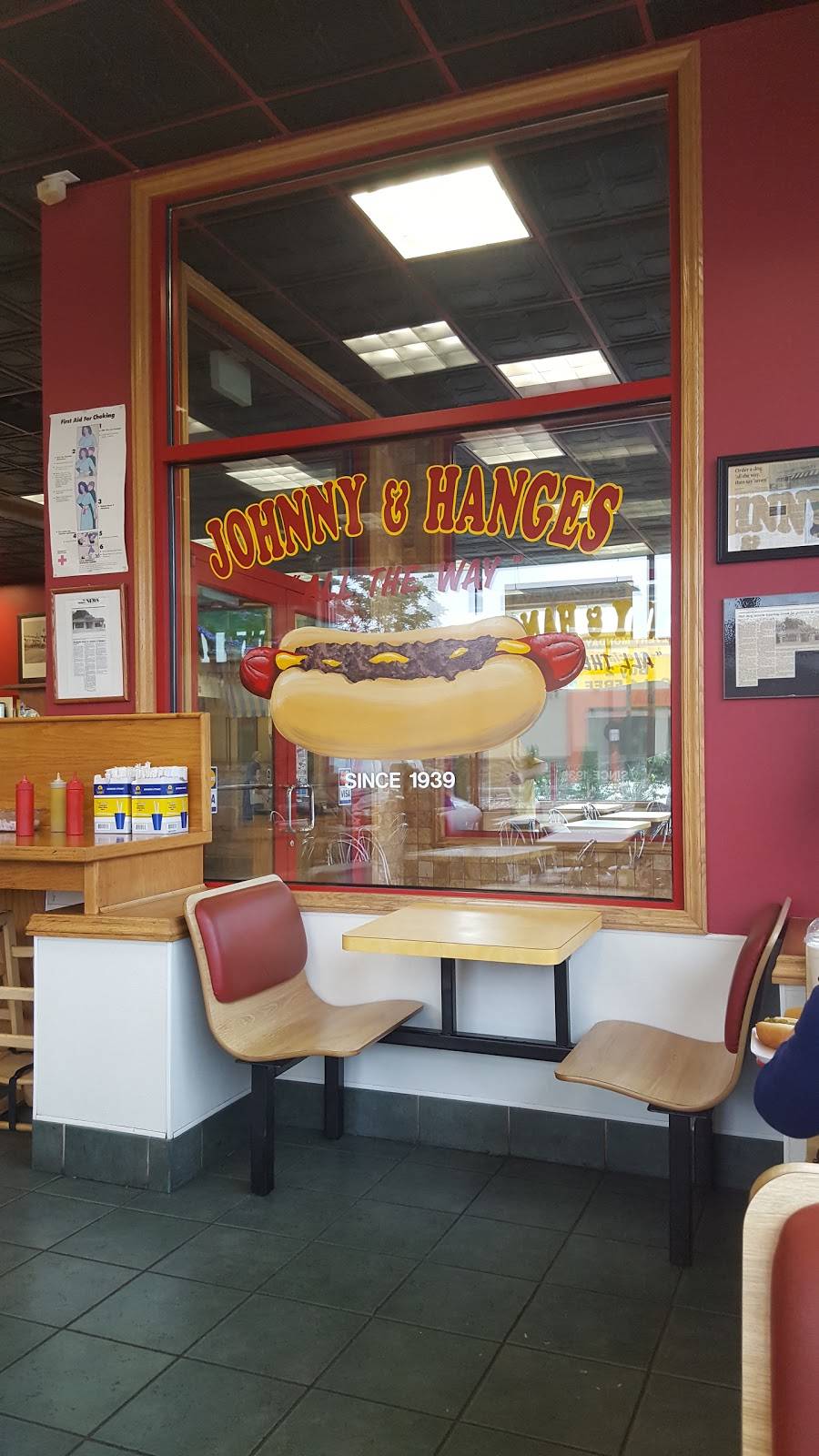 Johnny & Hanges | restaurant | 23-20 Maple Ave, Fair Lawn, NJ 07410, USA | 2017919060 OR +1 201-791-9060