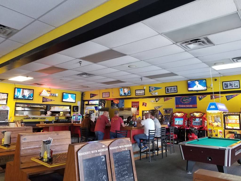 Dicks Wings And Grill Arlington | restaurant | 9119 Merrill Rd, Jacksonville, FL 32225, USA | 9047459301 OR +1 904-745-9301