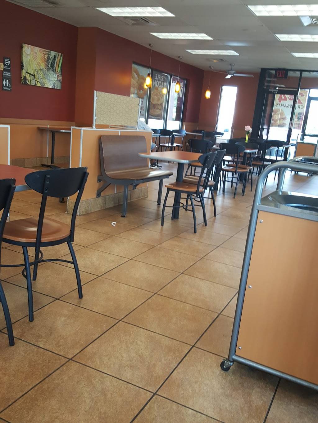 Jack in the Box | restaurant | 14540 Westheimer Rd, Houston, TX 77077, USA | 2815047520 OR +1 281-504-7520
