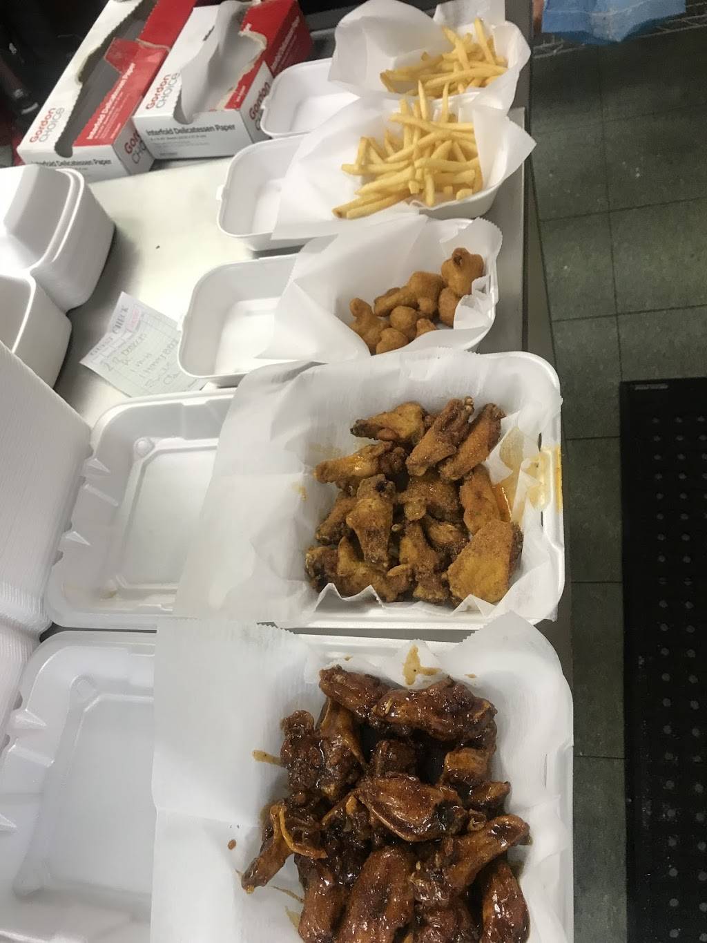 Trae’s Burgers•Chicken•Fish | restaurant | 1802 28th St SW, Wyoming, MI 49519, USA | 6166475942 OR +1 616-647-5942