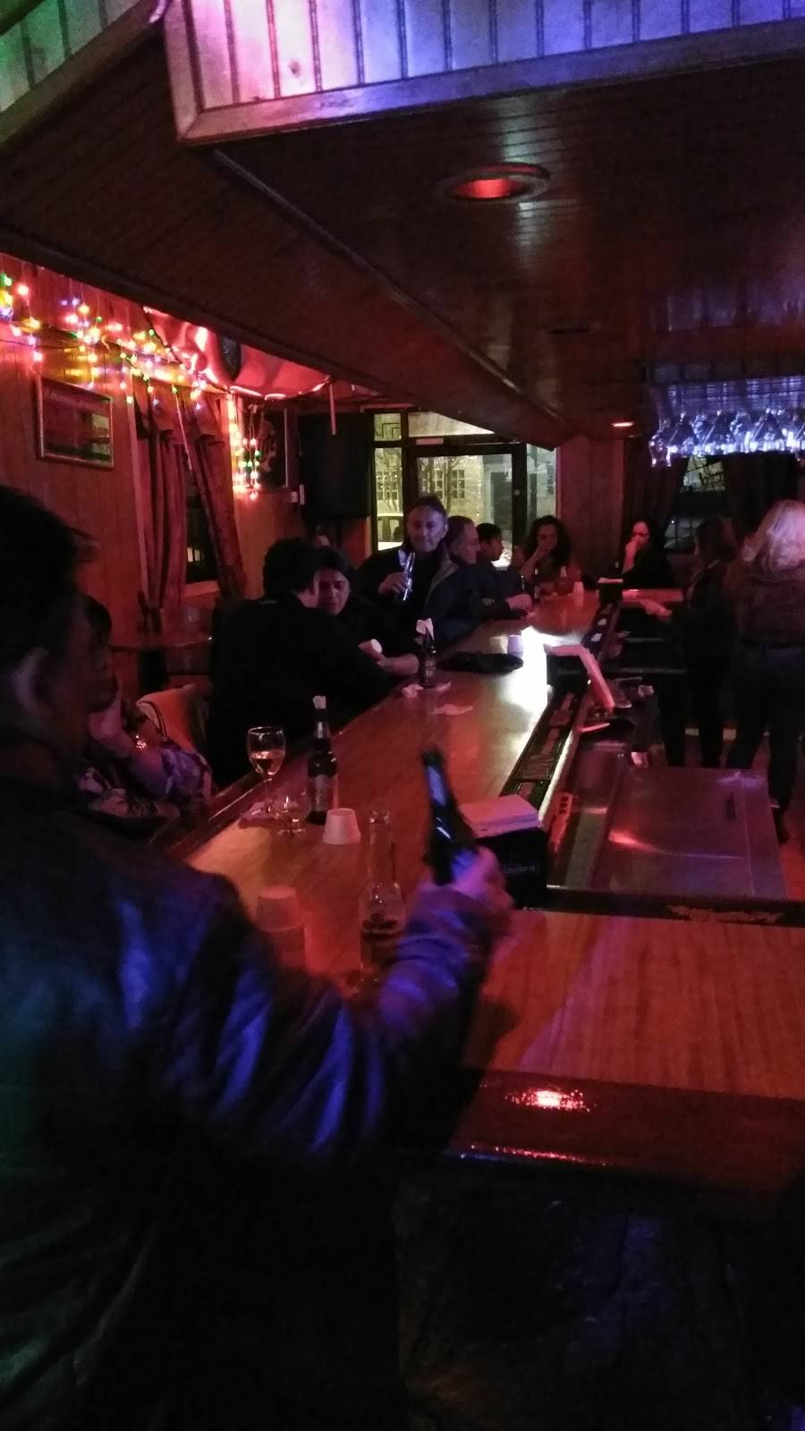 Centro Americano Bar & Restaurant | restaurant | 4212 New York Ave, Union City, NJ 07087, USA | 2013928571 OR +1 201-392-8571