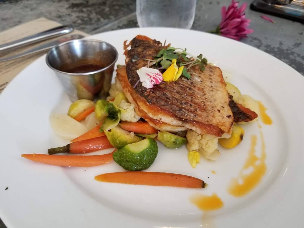 Deck on Laguna Beach | restaurant | 627 Sleepy Hollow Ln, Laguna Beach, CA 92651, USA | 9494946700 OR +1 949-494-6700