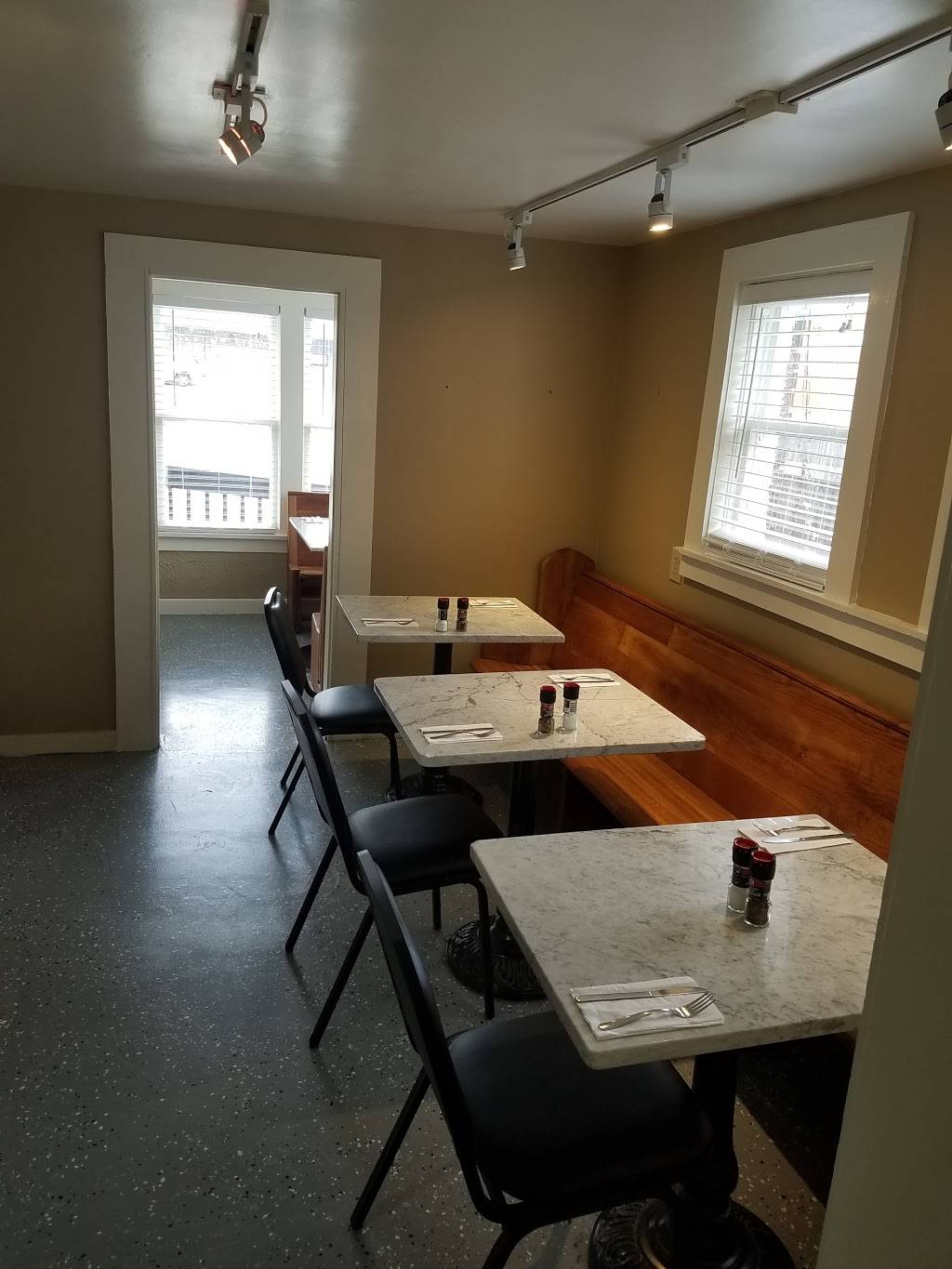 Table 20 | restaurant | 1927 S Harvard Ave, Tulsa, OK 74112, USA | 9189869120 OR +1 918-986-9120