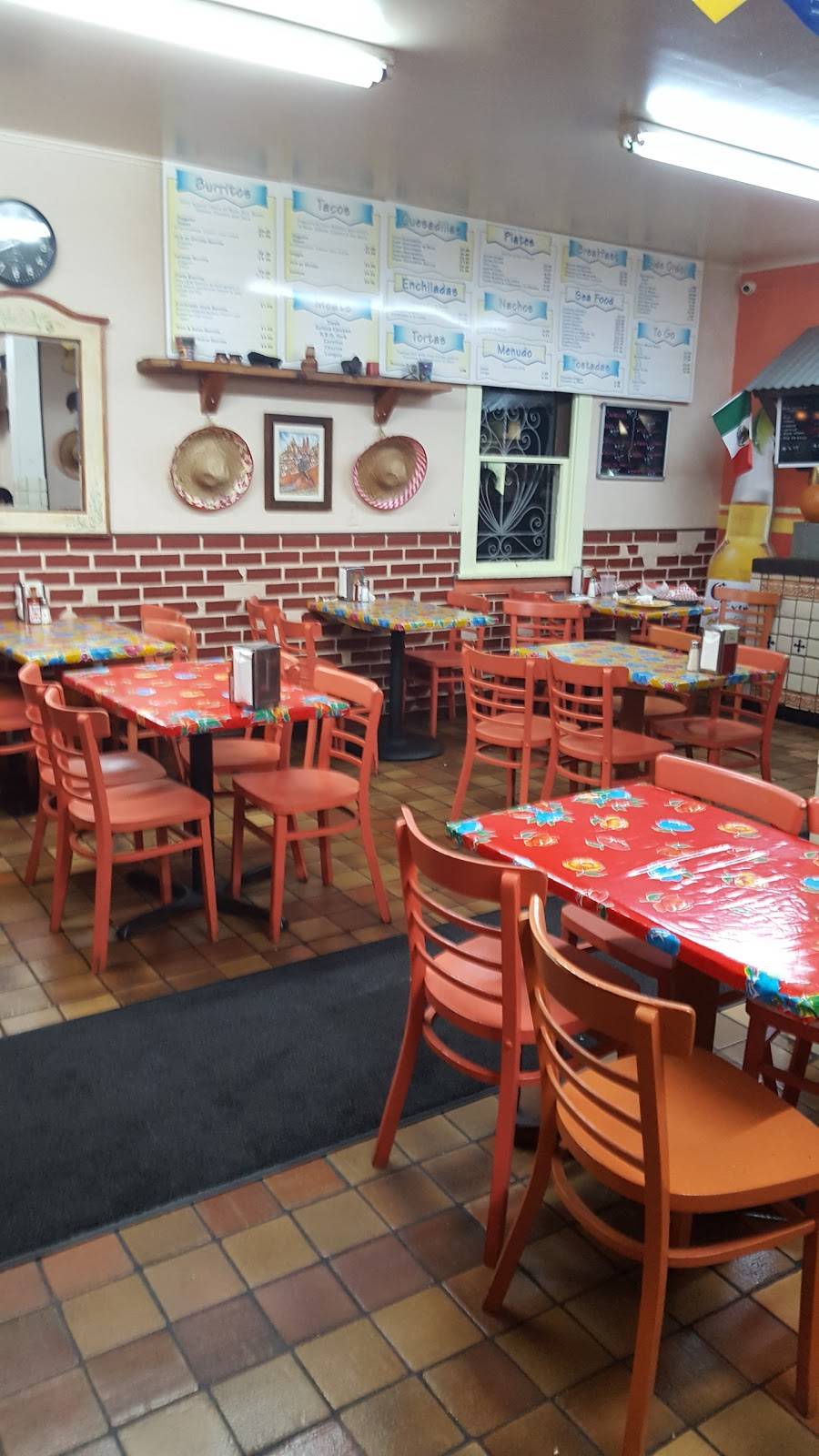 Los Metates | restaurant | 500 Lux Ave, South San Francisco, CA 94080, USA | 6505894282 OR +1 650-589-4282