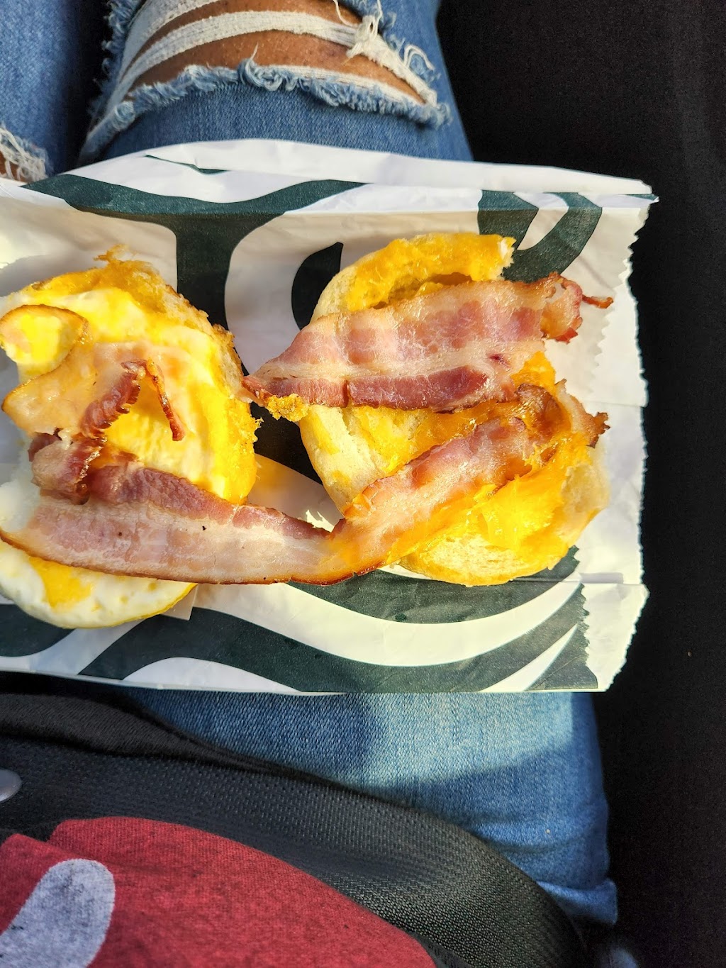 Starbucks | cafe | 3202 E Shea Blvd, Phoenix, AZ 85028, USA | 6026337209 OR +1 602-633-7209