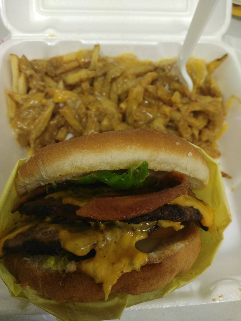 Dinos Chicken & Burgers | restaurant | 6135 Pacific Blvd, Huntington Park, CA 90255, USA | 3235854444 OR +1 323-585-4444