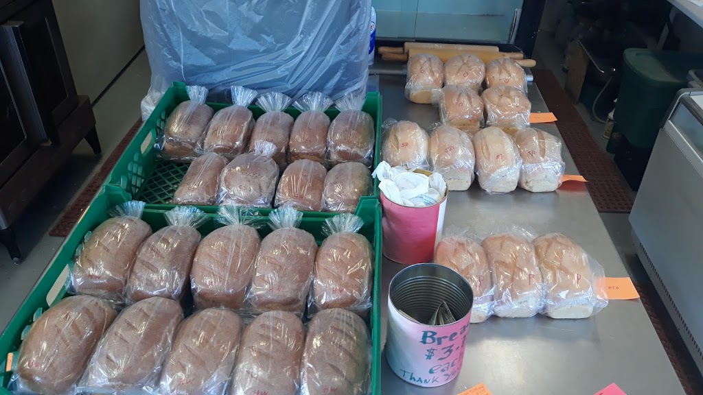 The Bread Barn Pizzeria | meal takeaway | 5 3rd St, Big Piney, WY 83113, USA | 3072764922 OR +1 307-276-4922