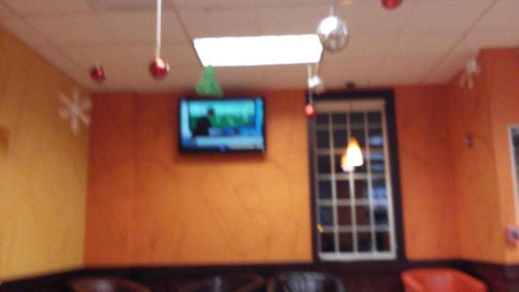 Dunkin | bakery | 80 Macy St, Amesbury, MA 01913, USA | 9783883076 OR +1 978-388-3076