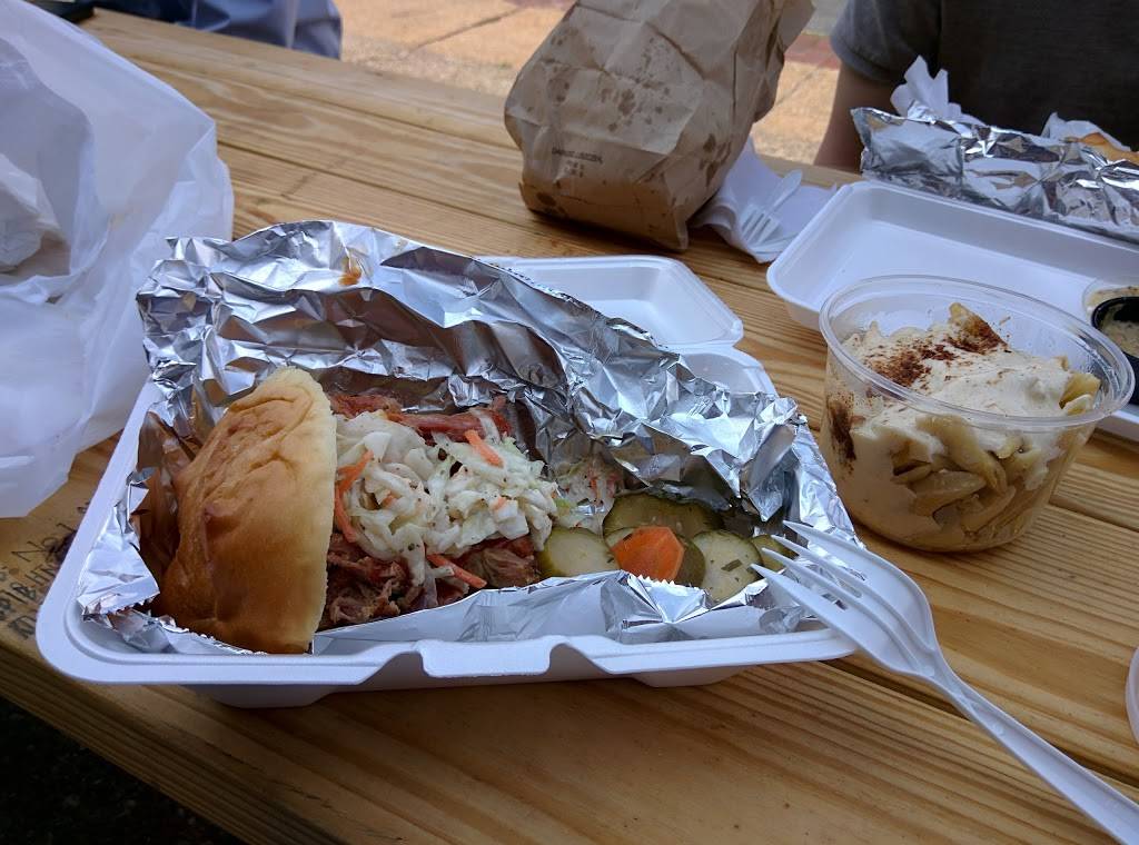 Locale BBQ Post | restaurant | 1014 N Lincoln St, Wilmington, DE 19805, USA | 3025104929 OR +1 302-510-4929