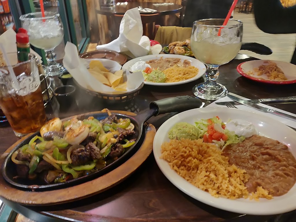 Fiesta Mexican Restaurant & Catering | restaurant | 5210 N Rd 68 L, Pasco, WA 99301, USA | 5095436884 OR +1 509-543-6884