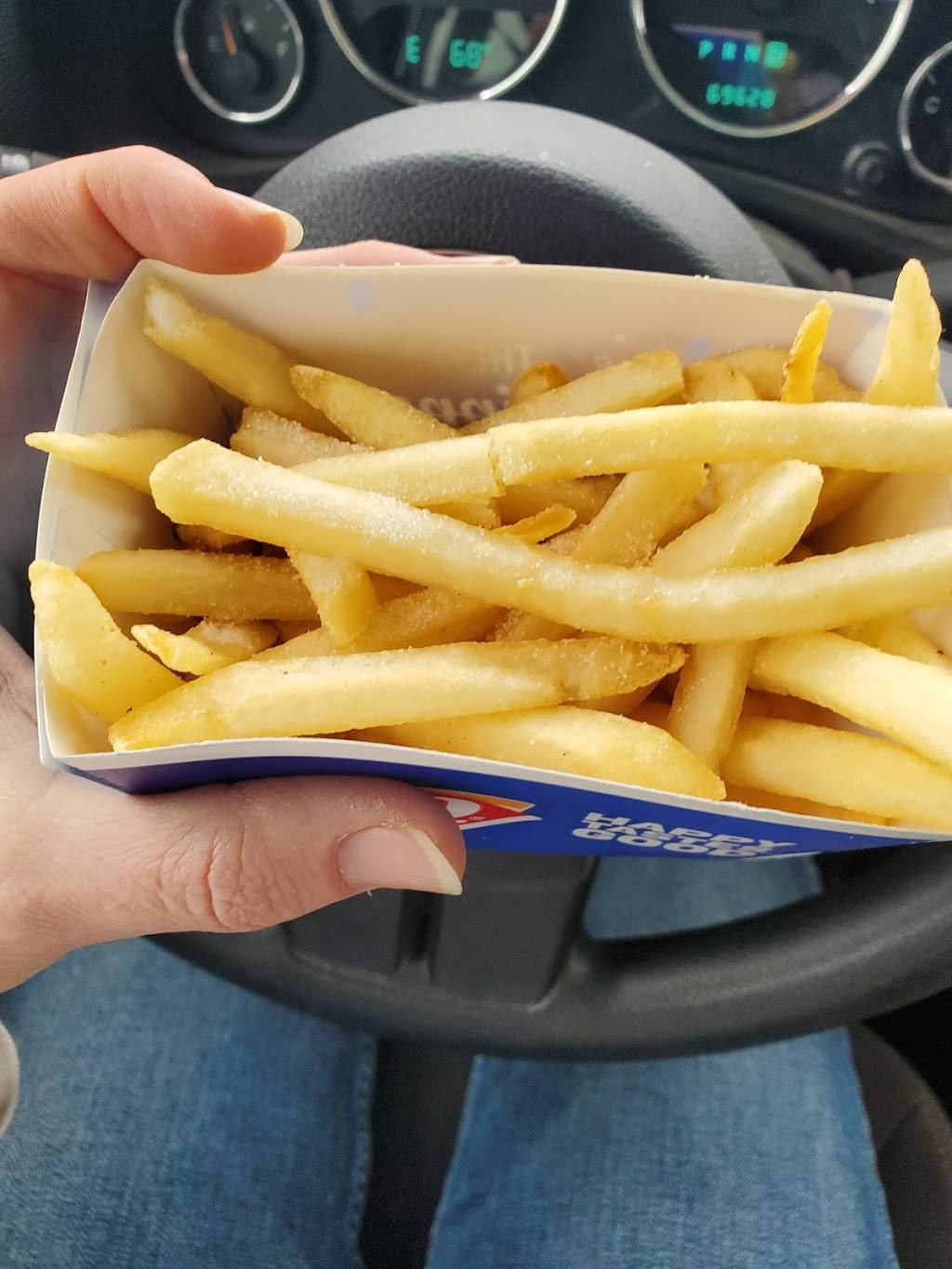 Dairy Queen Grill & Chill | restaurant | 5335 E Central Ave, Wichita, KS 67208, USA | 3166885335 OR +1 316-688-5335