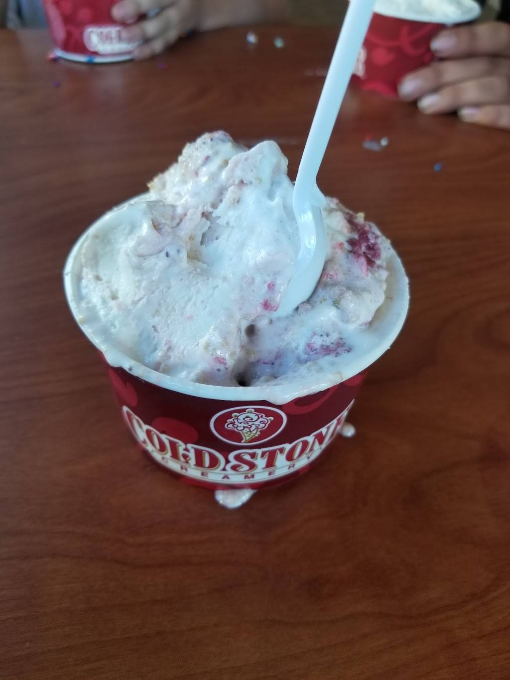 Cold Stone Creamery | bakery | 2311 Santa Barbara Blvd Ste 109, Cape Coral, FL 33991, USA | 2395731006 OR +1 239-573-1006
