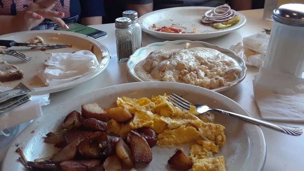 Country Kitchen | restaurant | 813 N Chester Ave, Bakersfield, CA 93308, USA | 6613919967 OR +1 661-391-9967