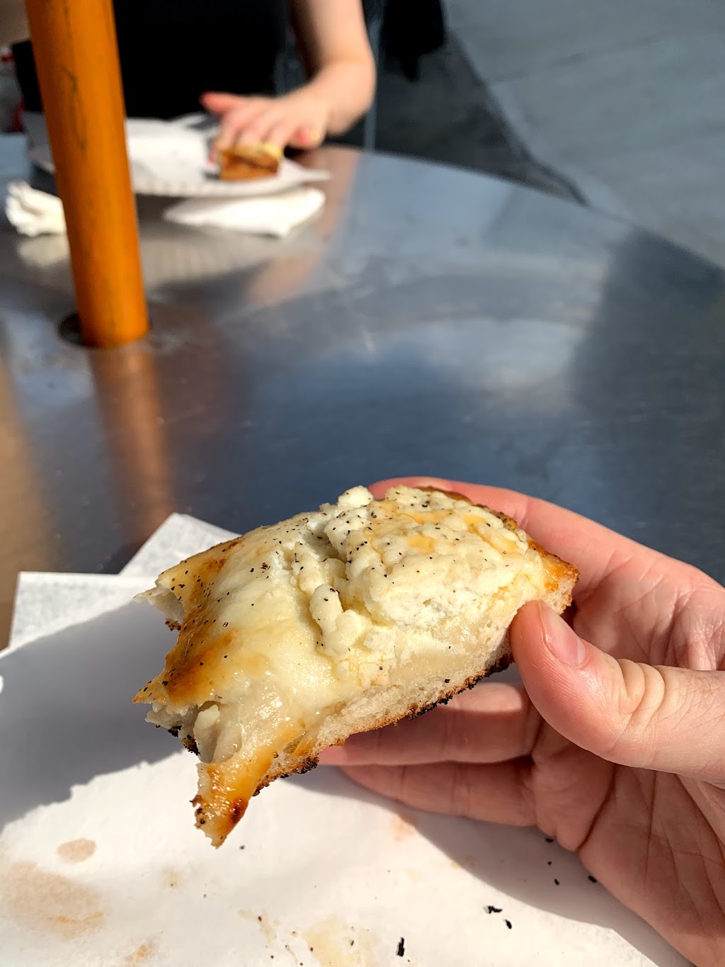 Original Square Pizza | restaurant | 2 Knickerbocker Ave, Brooklyn, NY 11237, USA | 9087689261 OR +1 908-768-9261