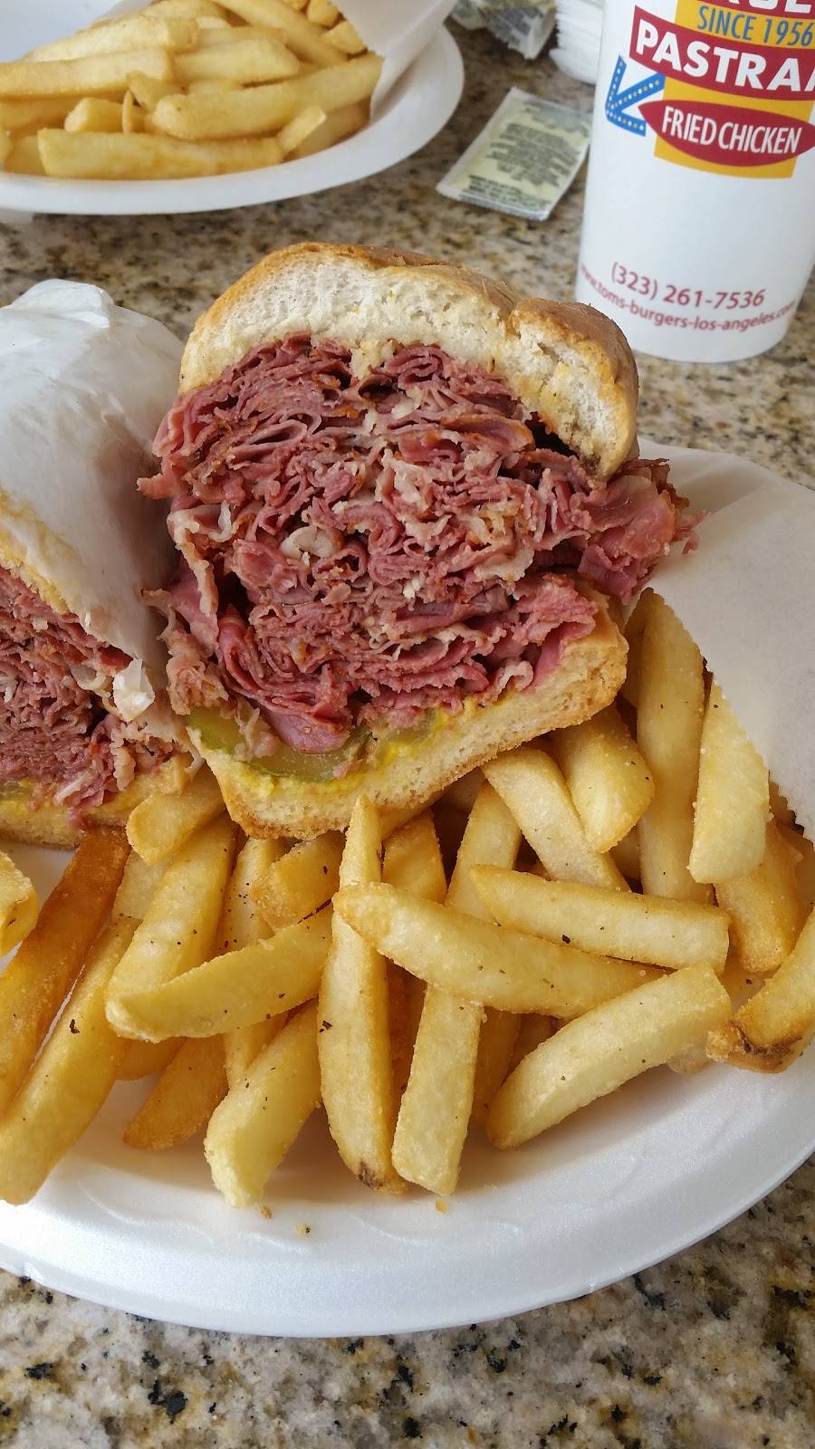 Toms Burgers | restaurant | 3566 E 1st St, Los Angeles, CA 90063, USA | 3232617536 OR +1 323-261-7536