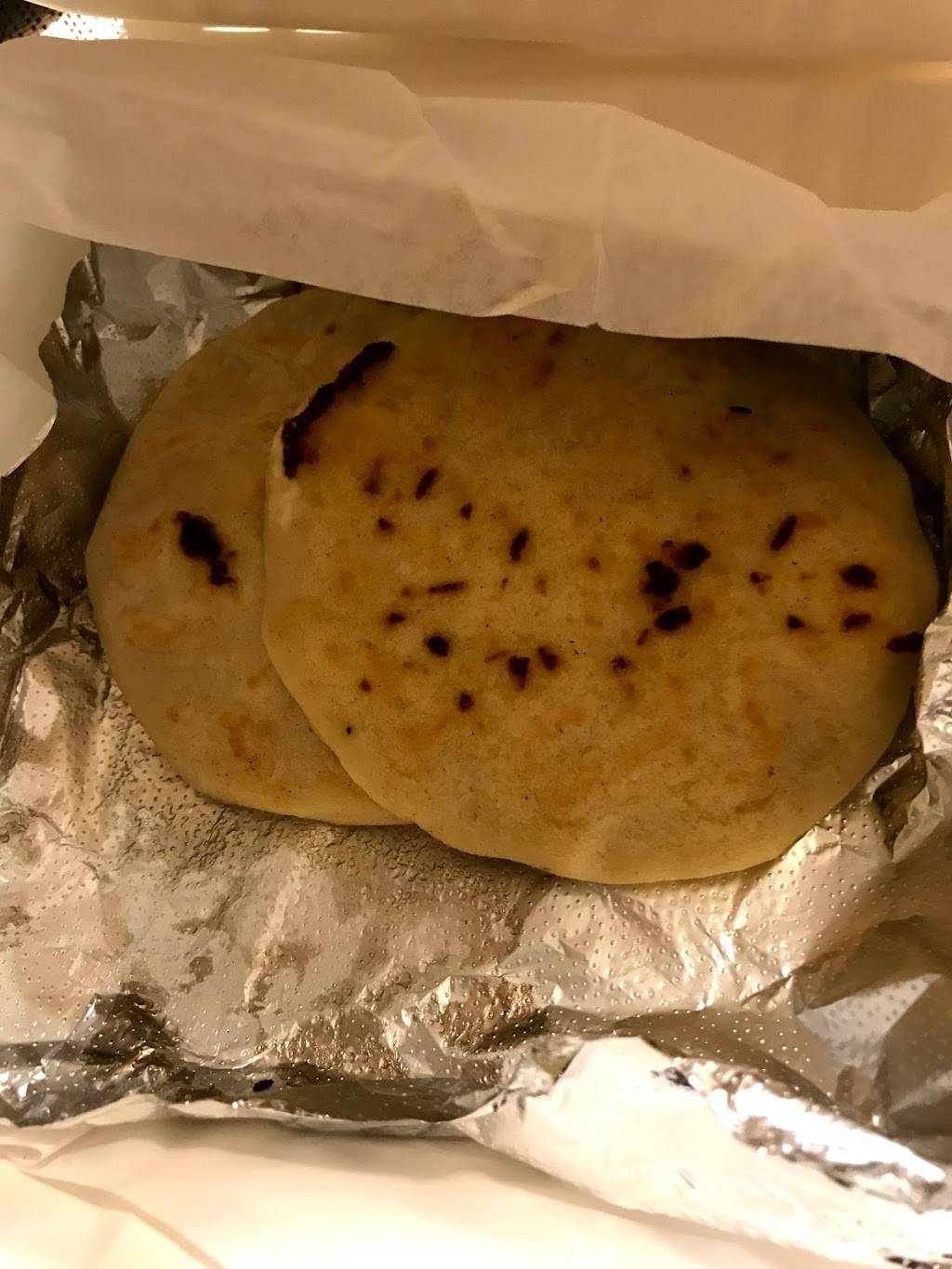 Pupusas Deli | restaurant | 13220-6, Wisteria Dr, Germantown, MD 20874, USA | 2408055601 OR +1 240-805-5601