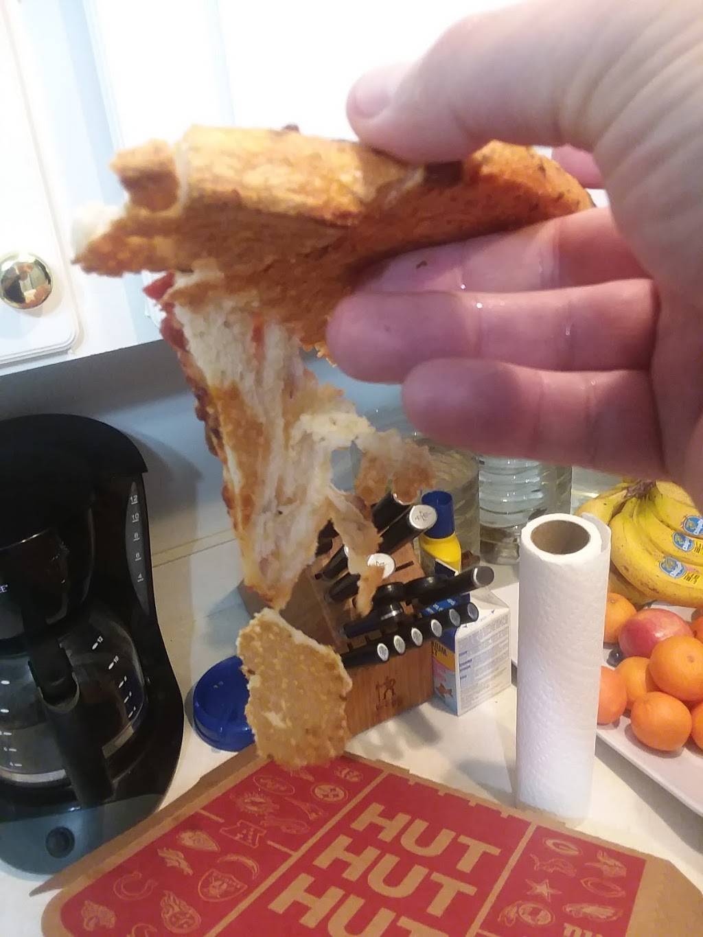 Pizza Hut | meal takeaway | 4240 Saron Dr #7B, Lexington, KY 40517, USA | 8592724757 OR +1 859-272-4757