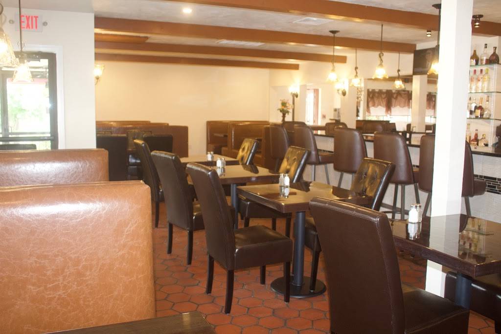 Emmilys | restaurant | 103 Putnam Pike, Johnston, RI 02919, USA | 4013530444 OR +1 401-353-0444