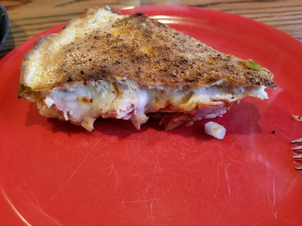 Steffeys Pizza | restaurant | 627 W Main St, Lavaca, AR 72941, USA | 4796742300 OR +1 479-674-2300