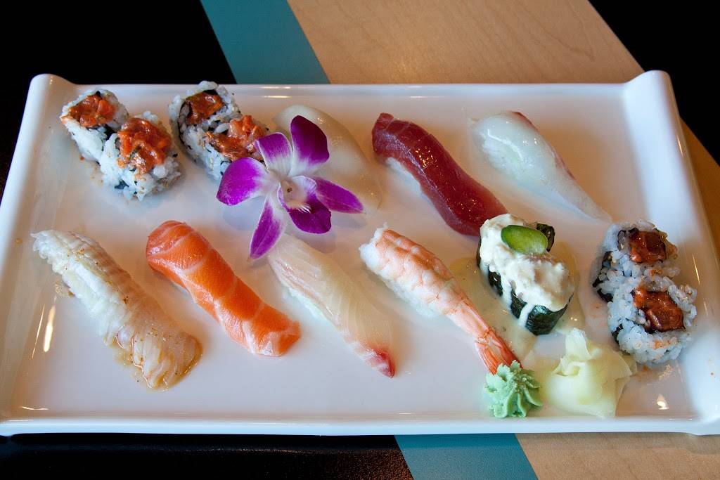 Momoya | restaurant | 3577 E New York St, Aurora, IL 60504, USA | 6305859809 OR +1 630-585-9809