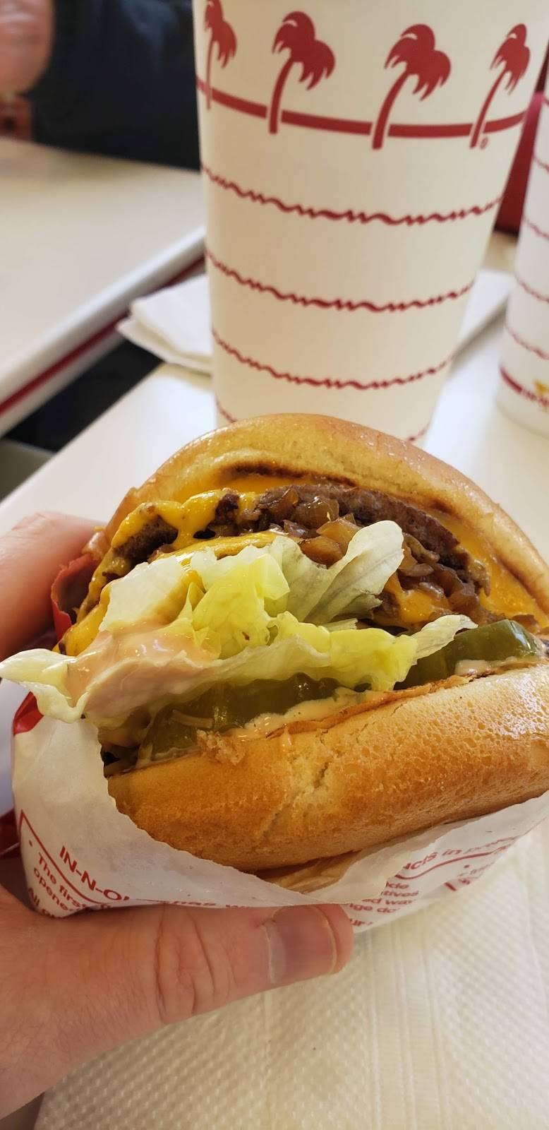 In-N-Out Burger | restaurant | 7009 Sunset Blvd, Los Angeles, CA 90028, USA | 8007861000 OR +1 800-786-1000