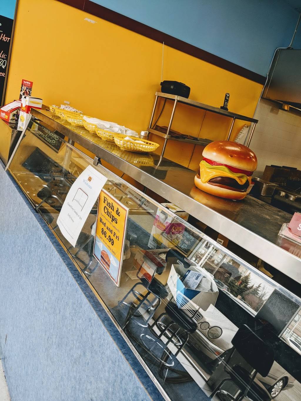 WingBurger | restaurant | 1733 Eglinton Ave E, North York, ON M4A 1J8, Canada | 6479519110 OR +1 647-951-9110