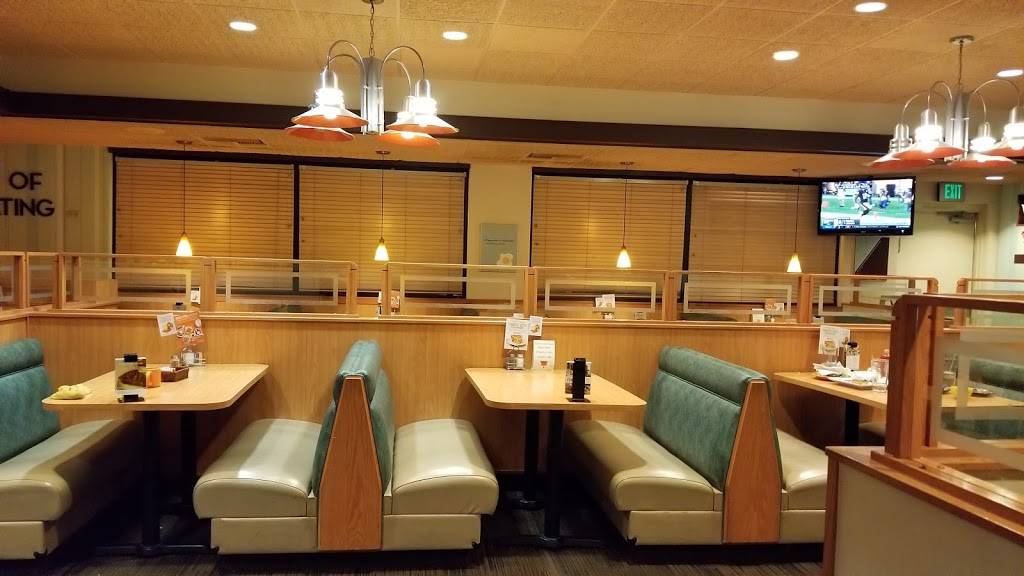 Village Inn | bakery | 11454 S, District Dr, South Jordan, UT 84095, USA | 8014955990 OR +1 801-495-5990