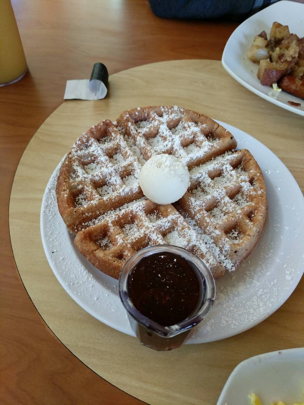 Maple House Chicken and Waffles | restaurant | 1520 N Mountain Ave A101, Ontario, CA 91762, USA | 9099842300 OR +1 909-984-2300