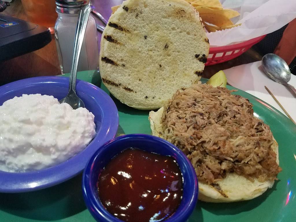 Brewskys Food & Spirits Q Street | restaurant | 15350 Weir St, Omaha, NE 68137, USA | 4026142739 OR +1 402-614-2739