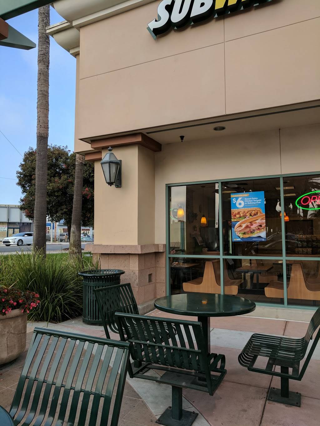 Subway | restaurant | 2790 East Thompson Boulevard Suite A Plaza, Ventura, CA 93003, USA | 8056520196 OR +1 805-652-0196