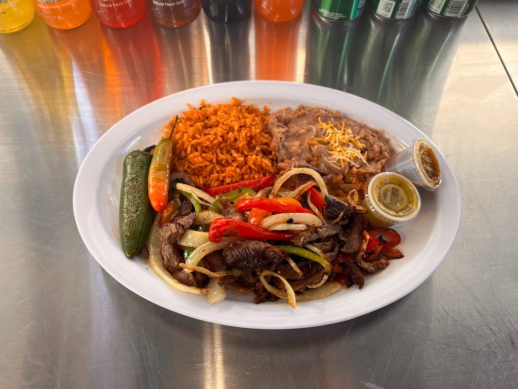 La perla taco truck | restaurant | 8235 S Hosmer St, Tacoma, WA 98408, USA | 2066886727 OR +1 206-688-6727