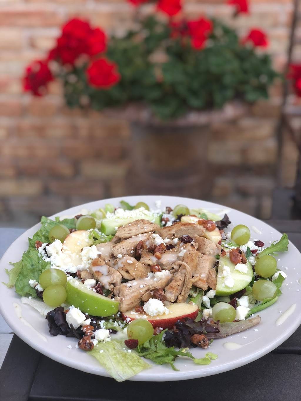 The Landmark Bistro | restaurant | 725 G Ave, Grundy Center, IA 50638, USA | 3198254950 OR +1 319-825-4950