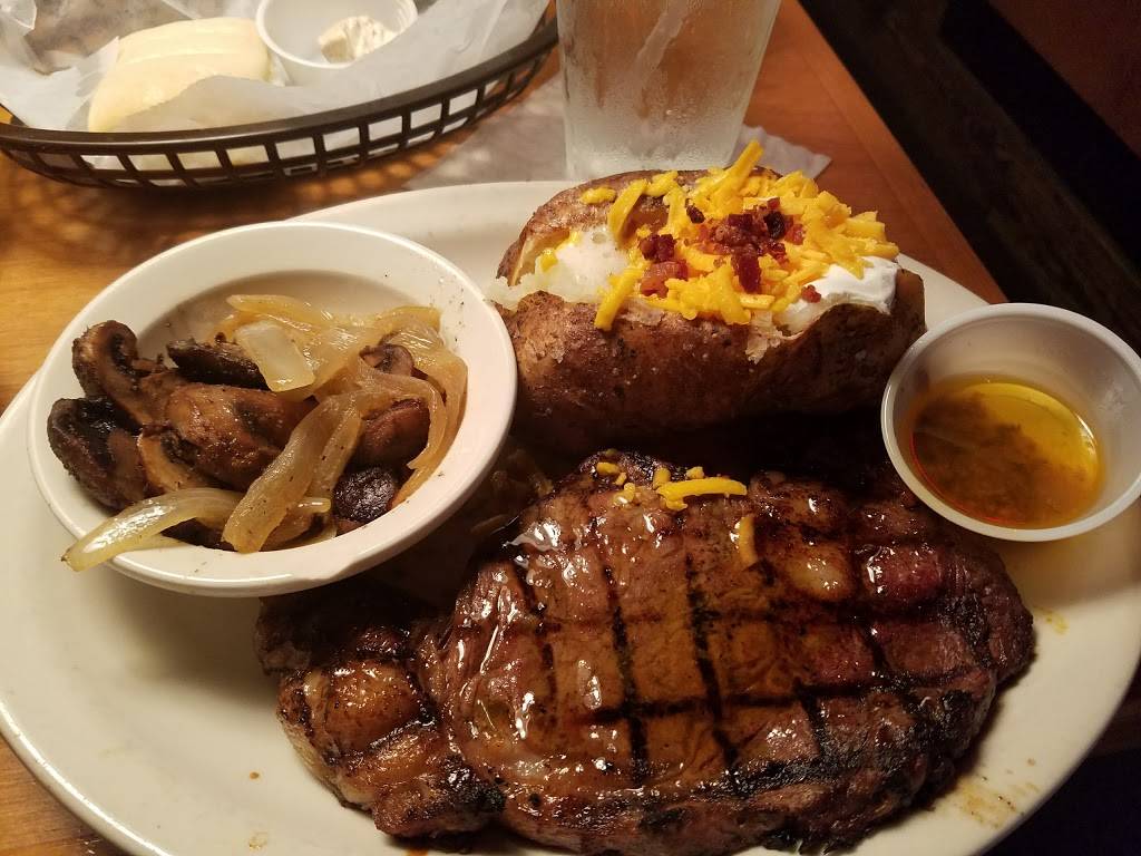 Texas Roadhouse | restaurant | 1366 Main St, Hamilton, OH 45013, USA | 5138947427 OR +1 513-894-7427